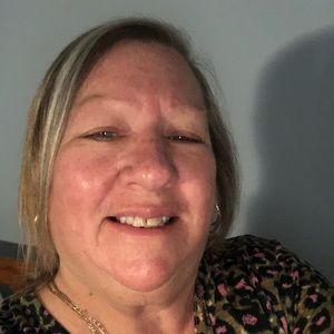 Meet your Posher, Leanne